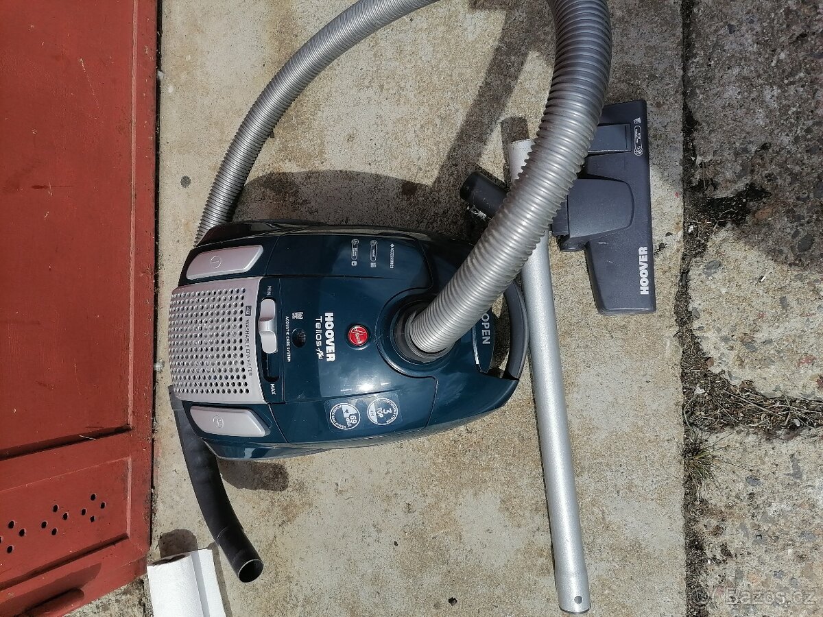 Sáčkový vysavač Hoover 800 Wattů