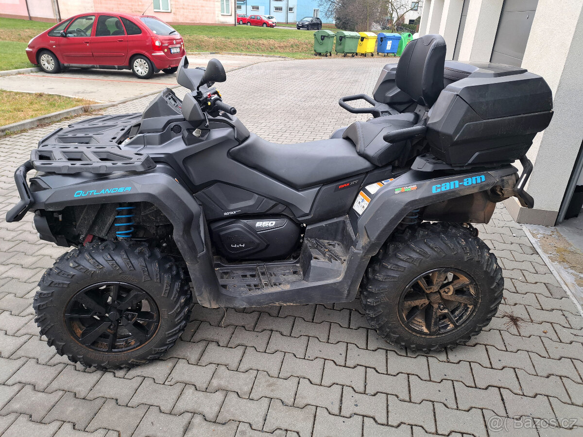 Prodej čtyřkolky CAN-AM Outlander MAX 650 XT