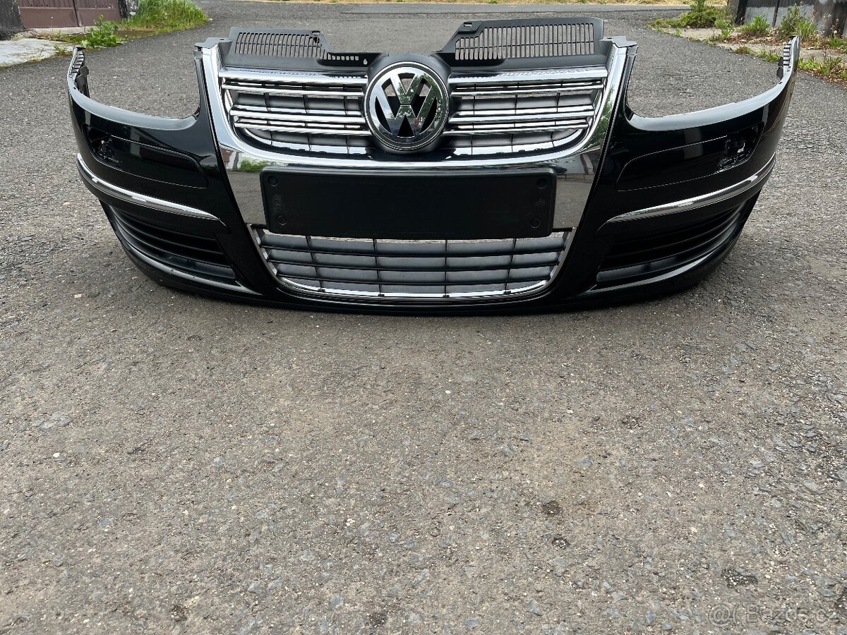 VW Golf 5 - přední nárazník