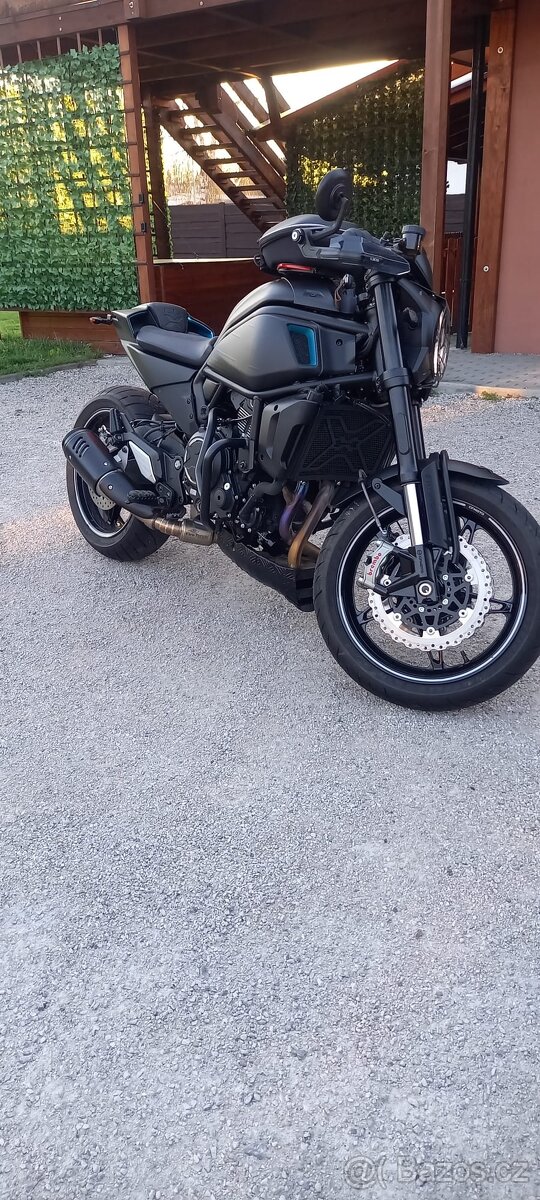 CF moto 700x sport