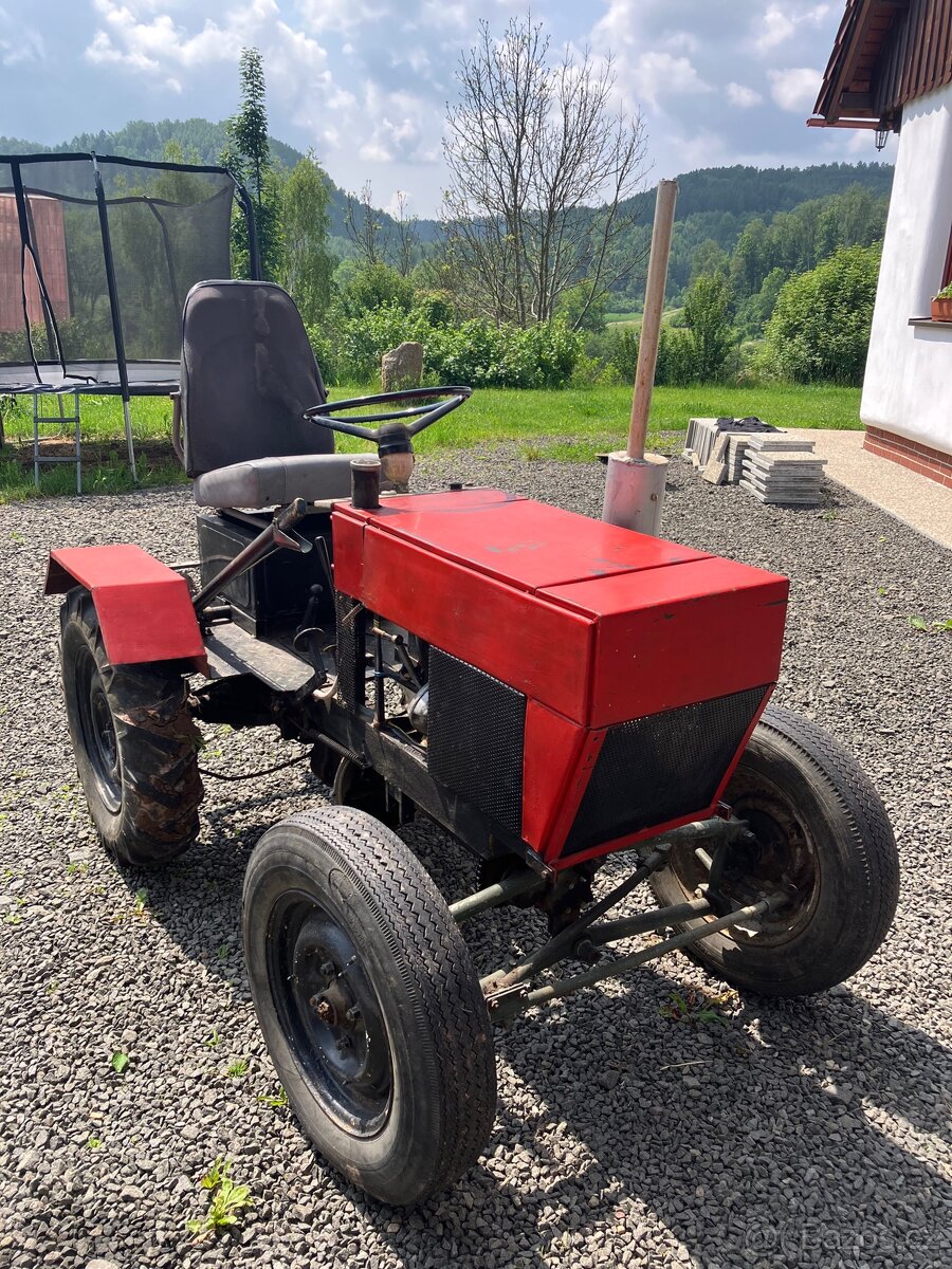 Traktor domácí výroby