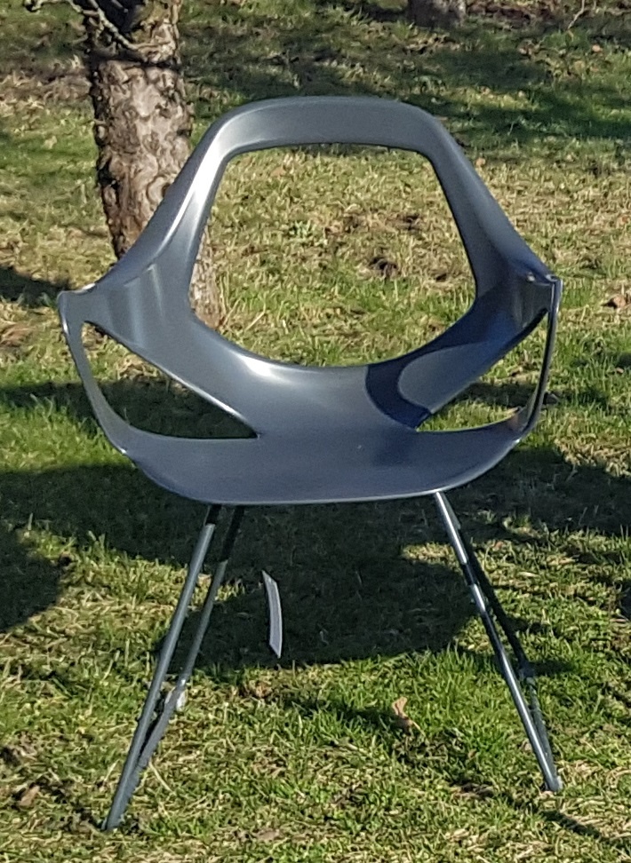 Antracitově šedé křeslo/židle