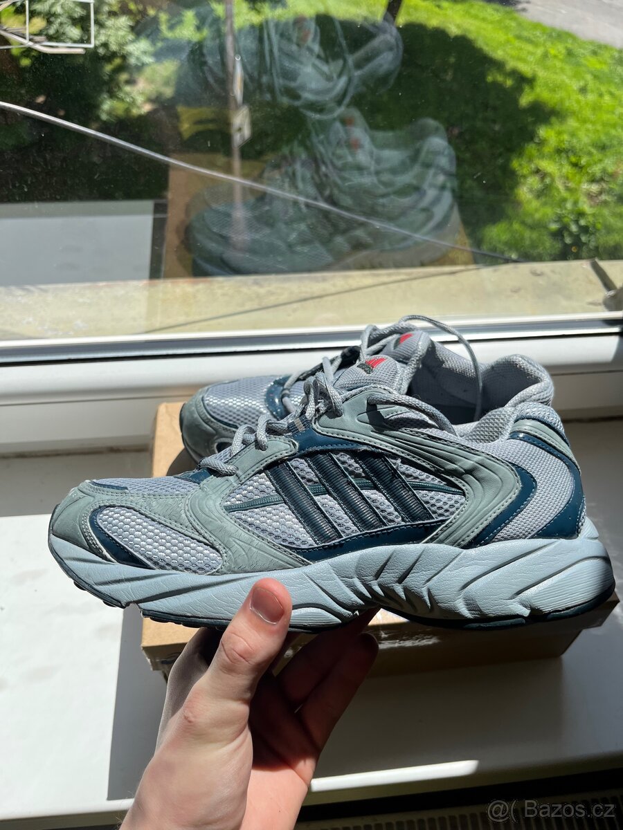 Adidas, šedé, velikost 43 1/3