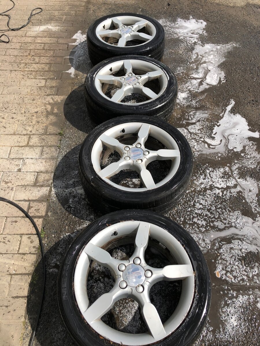 ALU r17 , 5x112 Seat