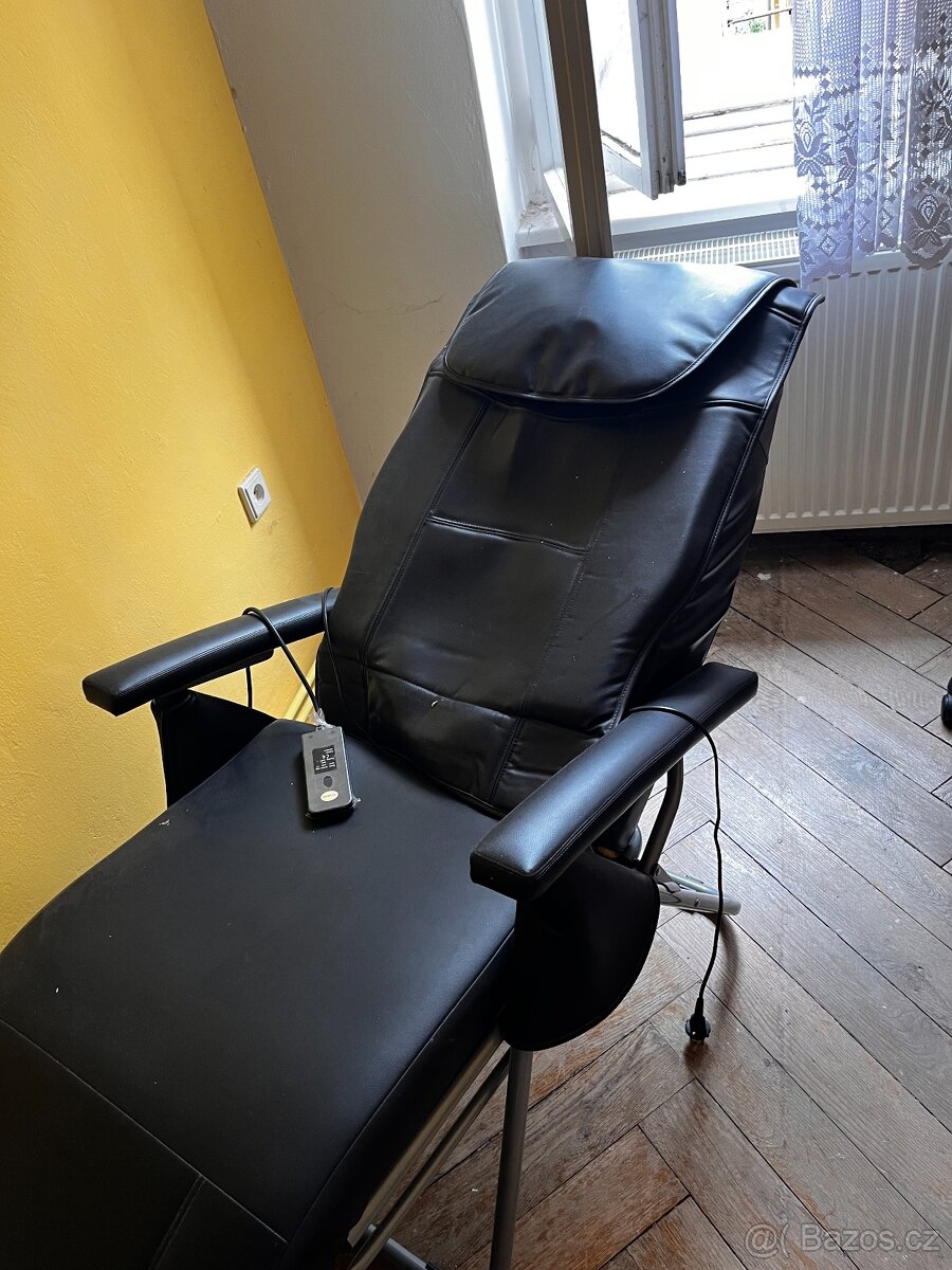 Masážní křeslo