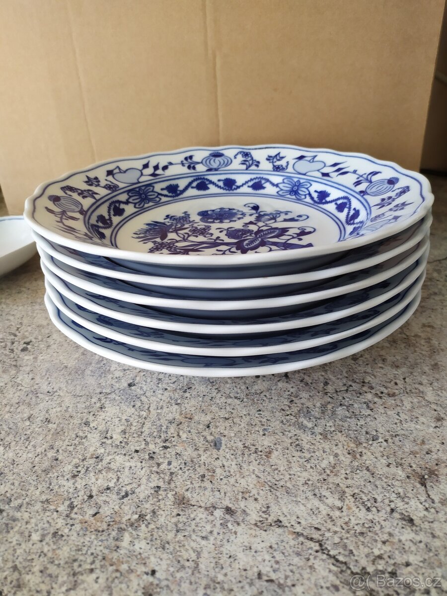 Porcelán praví český cibulák