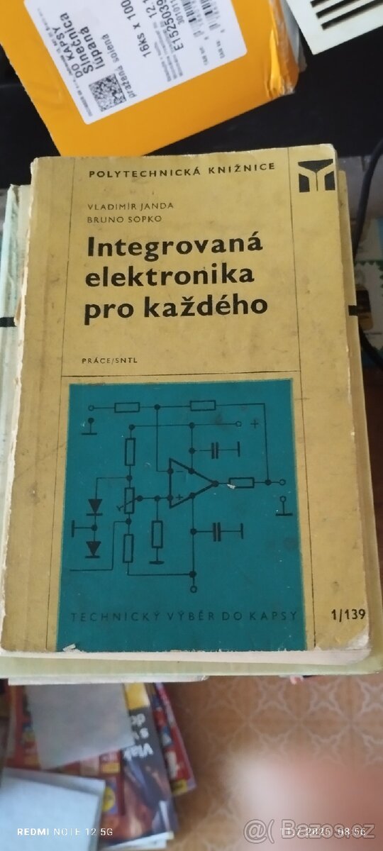 Amatérská rádia a knihy