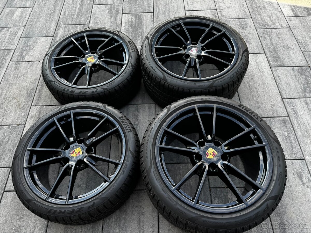 Originál alu kola Porsche 911 992 Carrera zimní