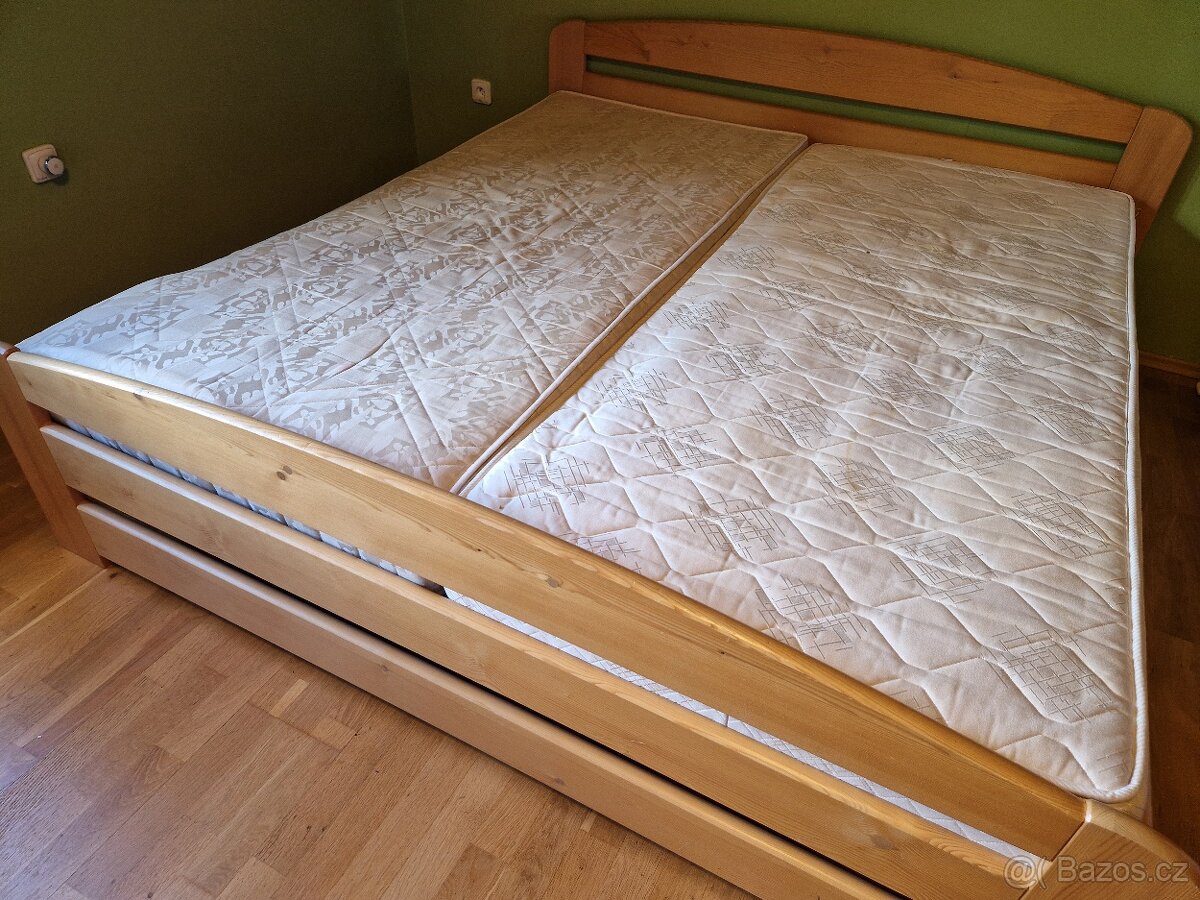 Manželská postel