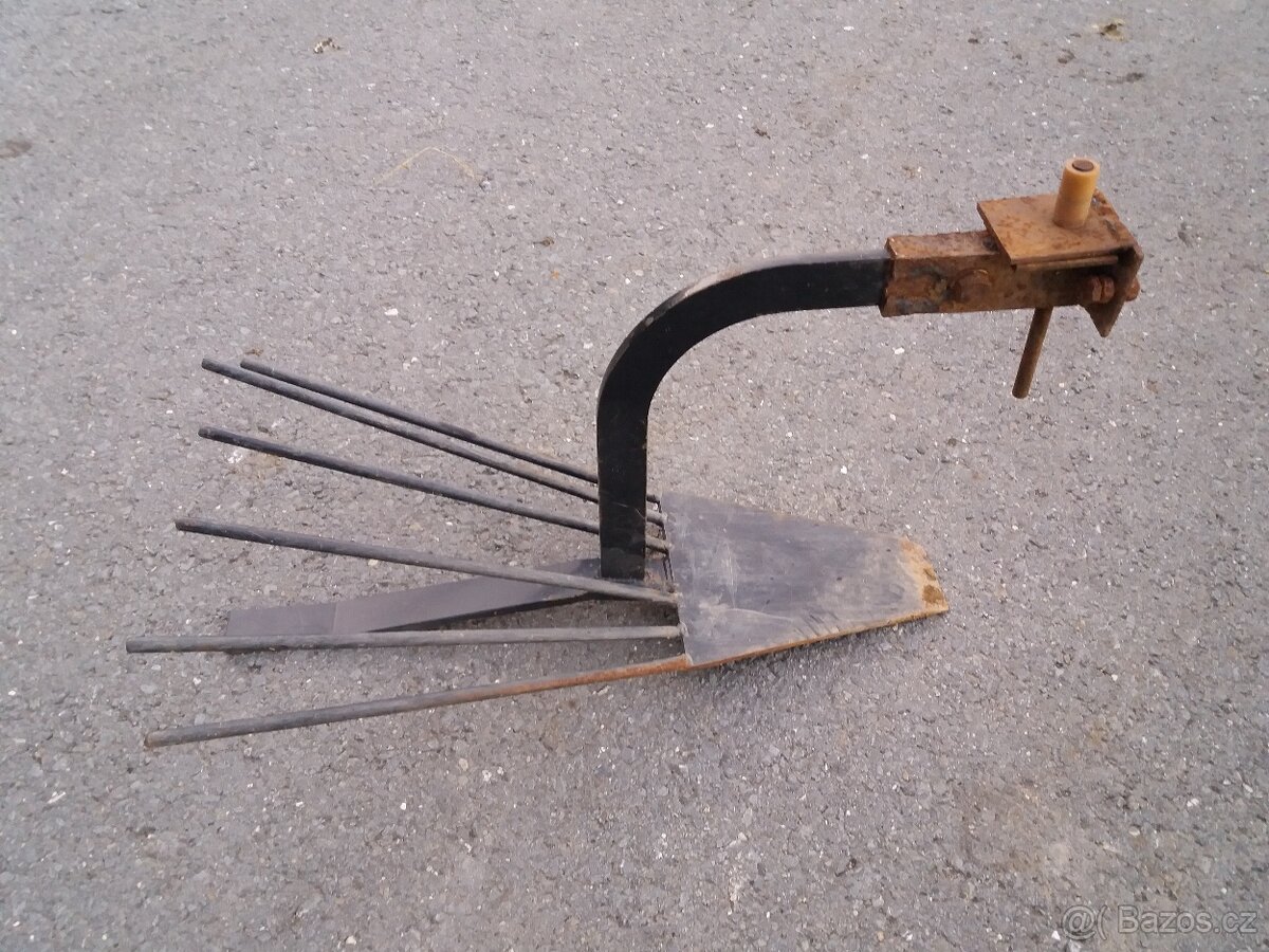 vyorávací radlice AVR-453 (Vari)