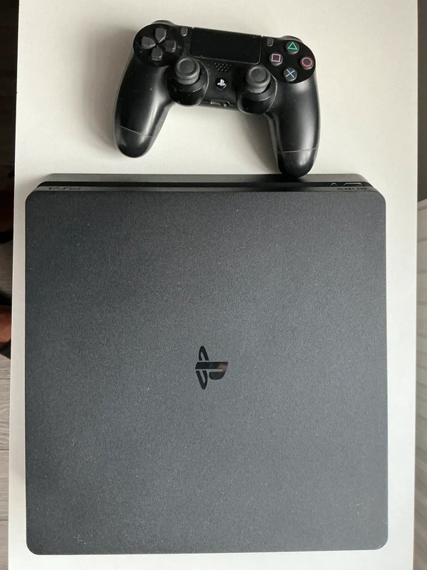 Playstation Slim 1TB