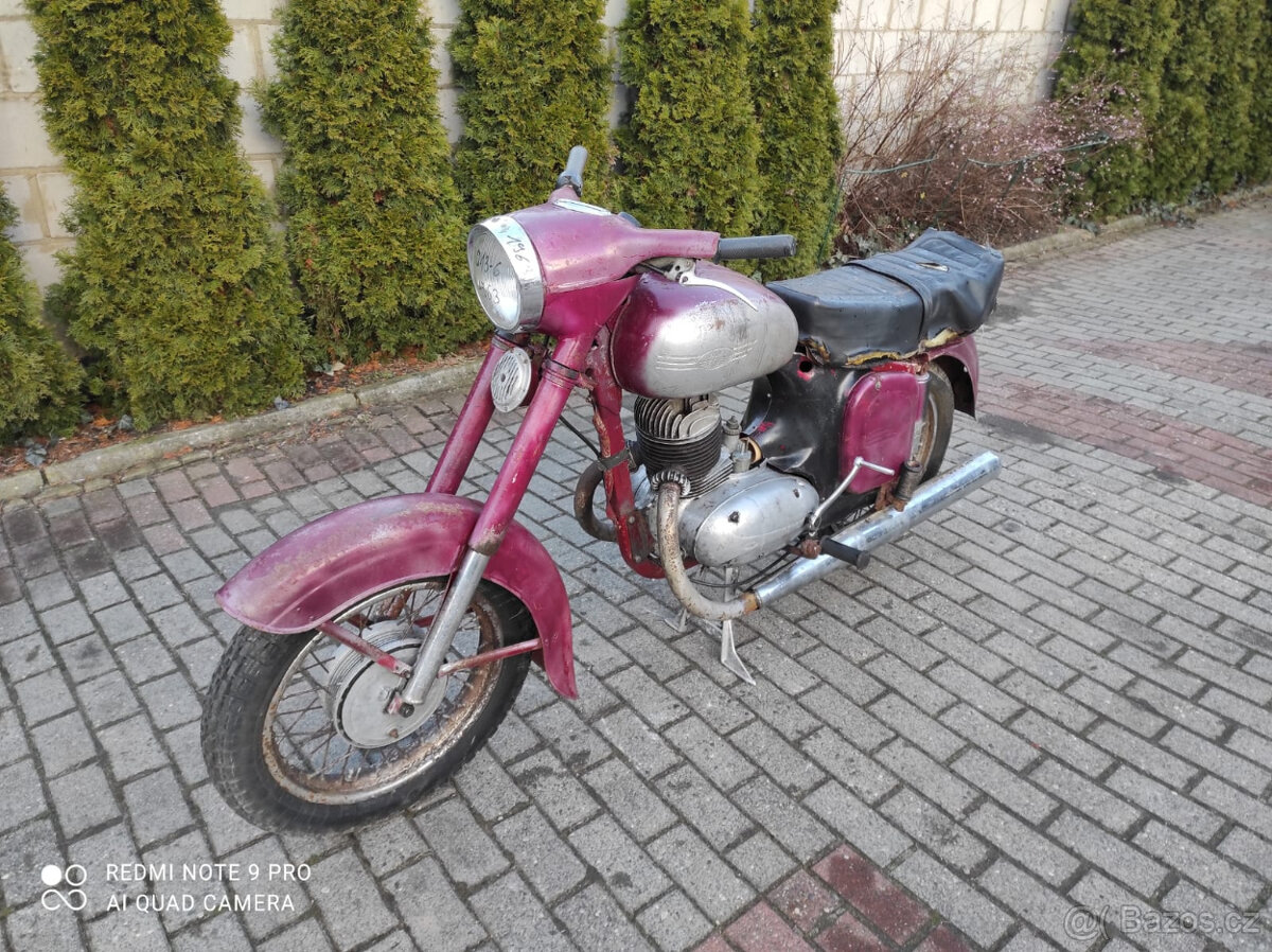 Jawa 250 353 kyvacka, Eu doklady na prihlaseni