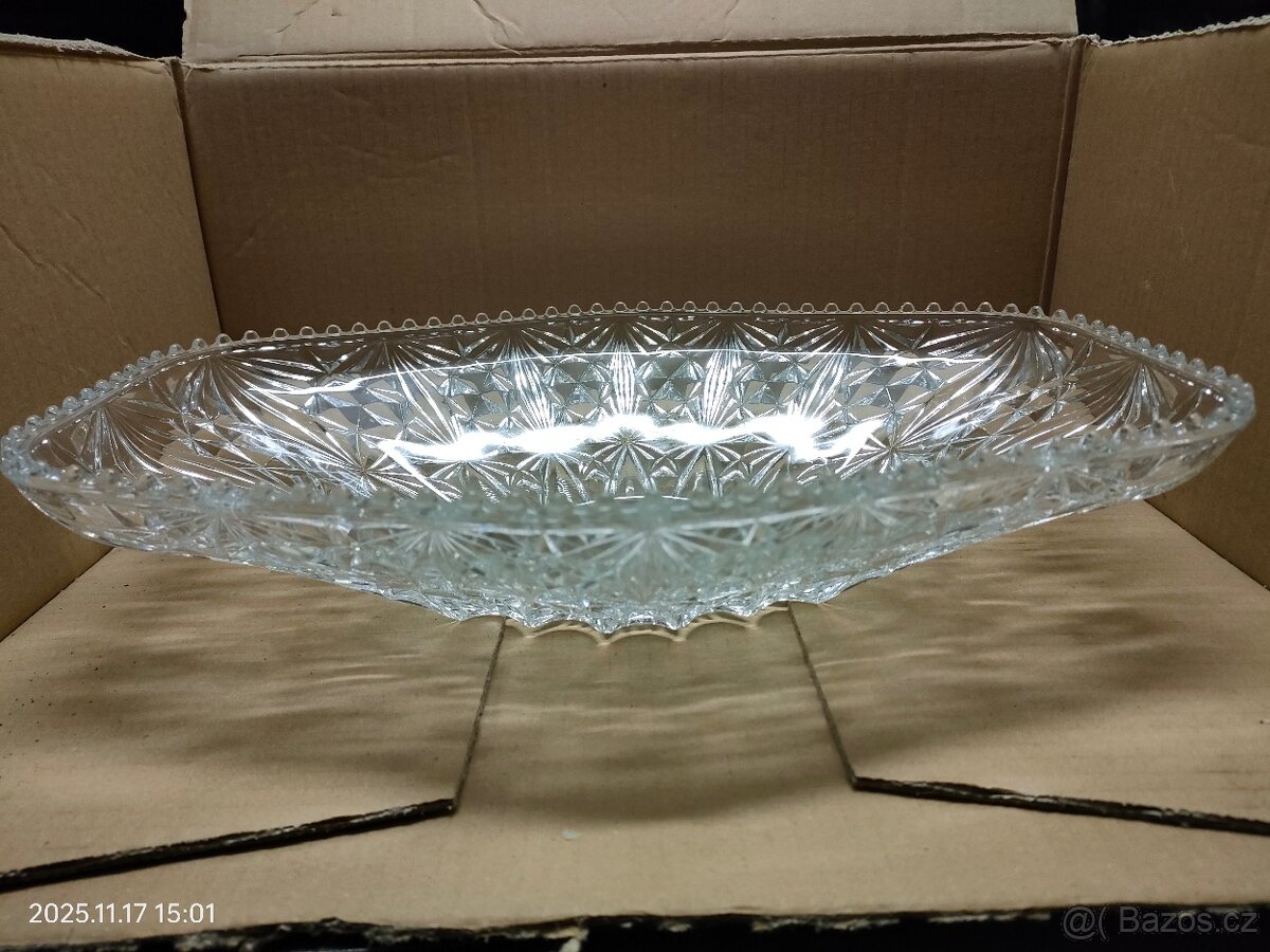 Skleněná mísa
