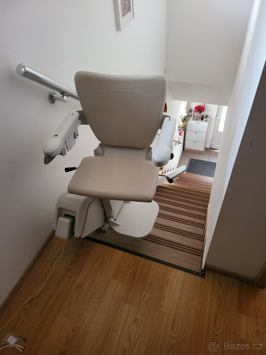 🏡Schodišťová sedačka / výtah schodolez -montáž v celé ČR🛠️