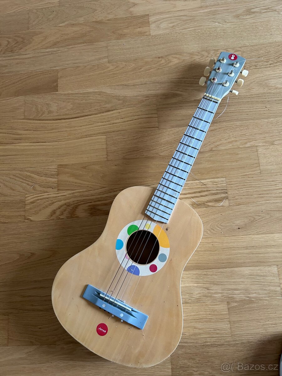 Dětská kytara