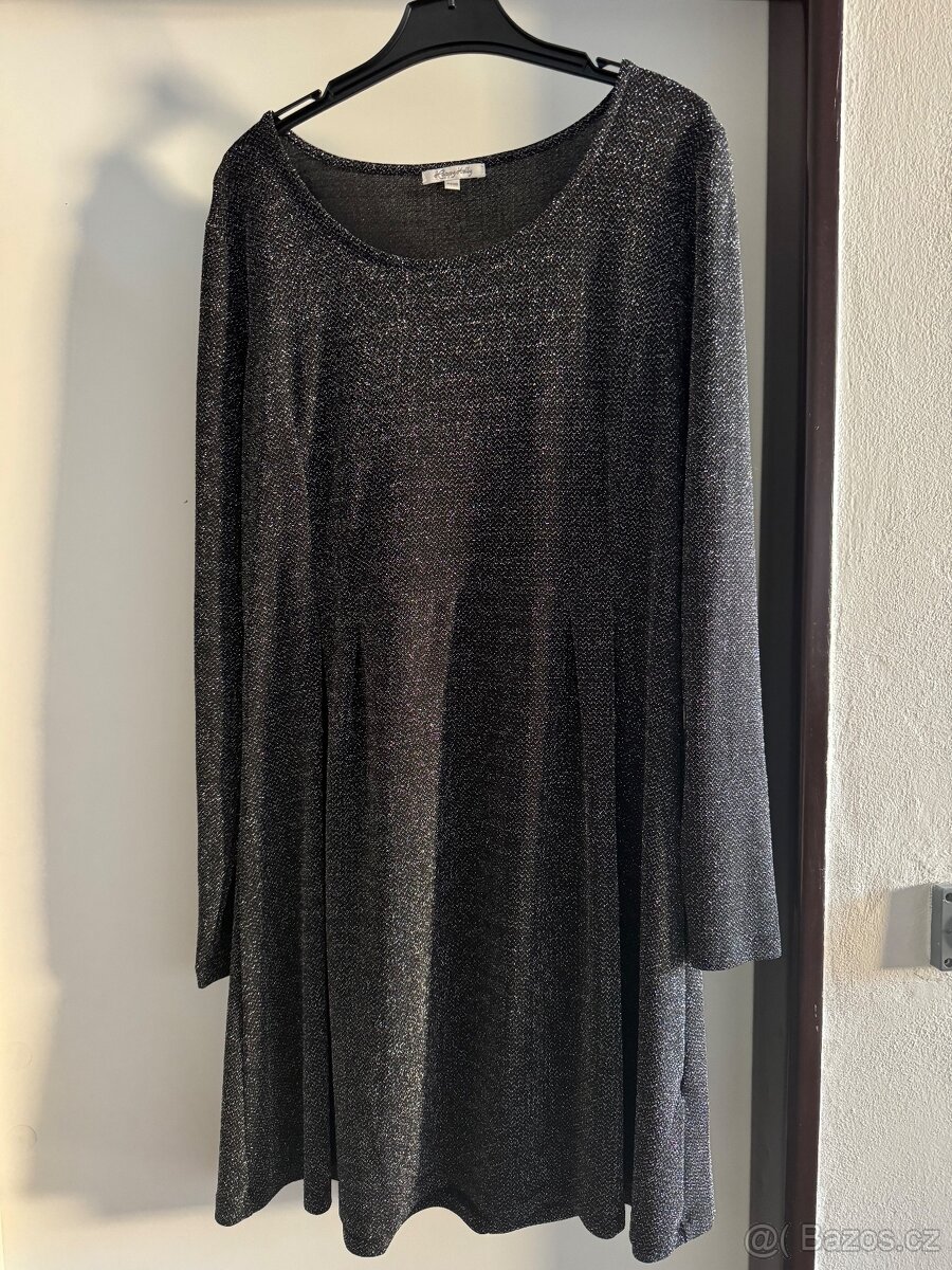 Společenské dámské šaty