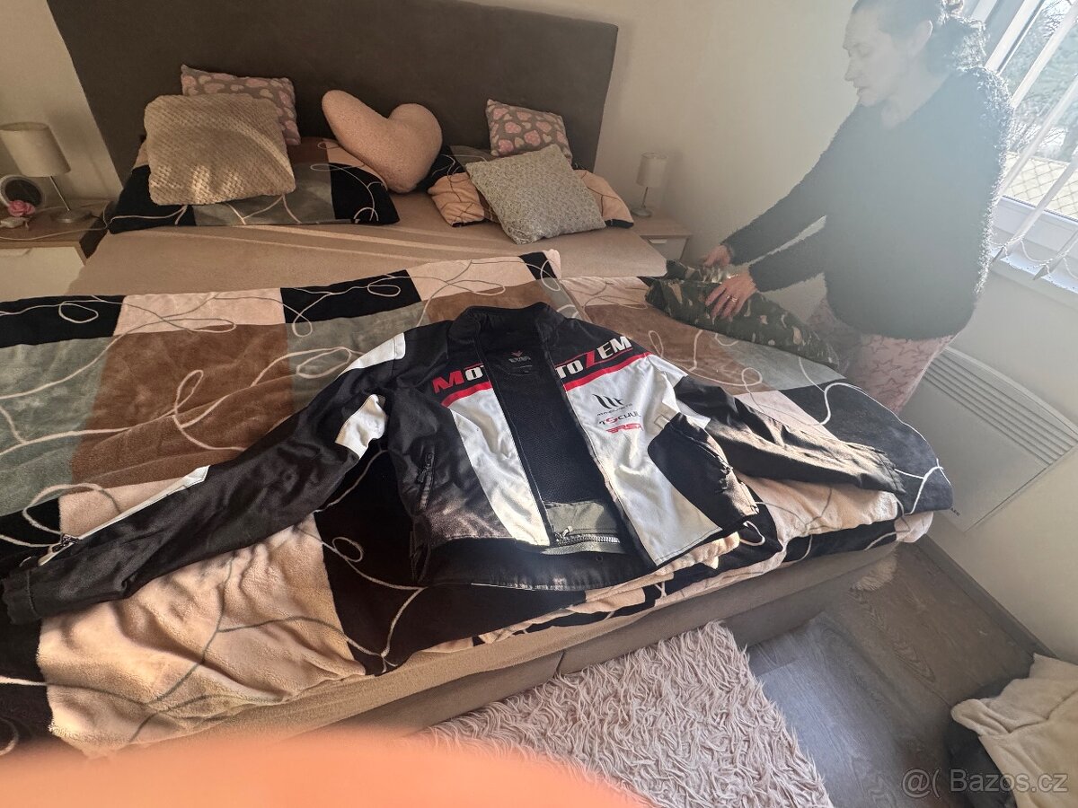 Motorkářské bunda