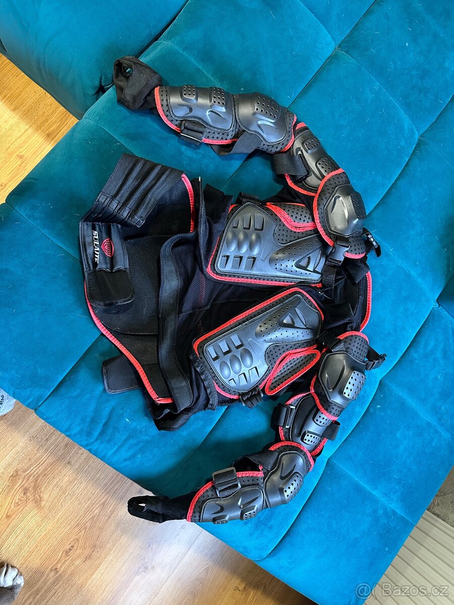 Celotělový chránič