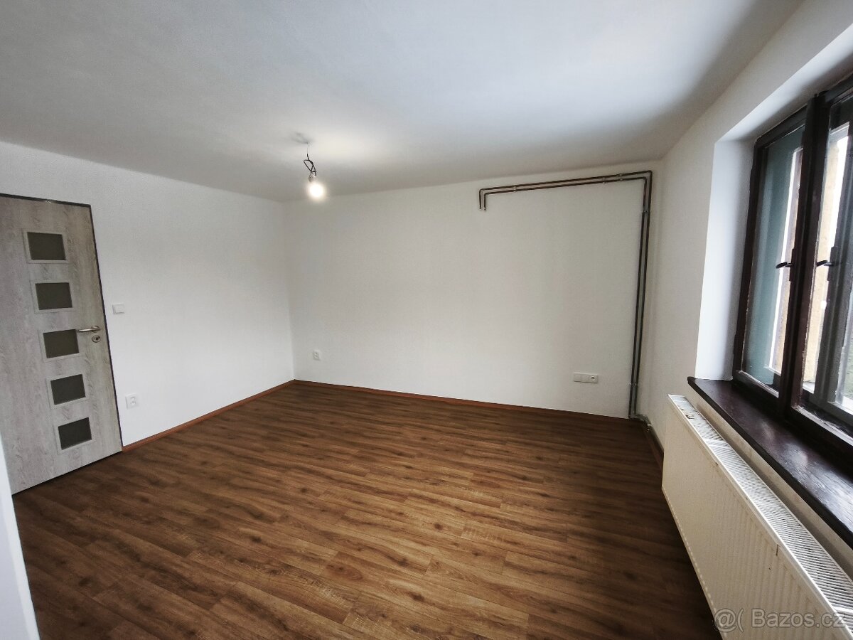 2+1, Miletín, Jičín, Královéhradecký kraj