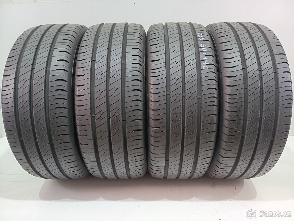 Letní pneu 235/50/19C GoodYear