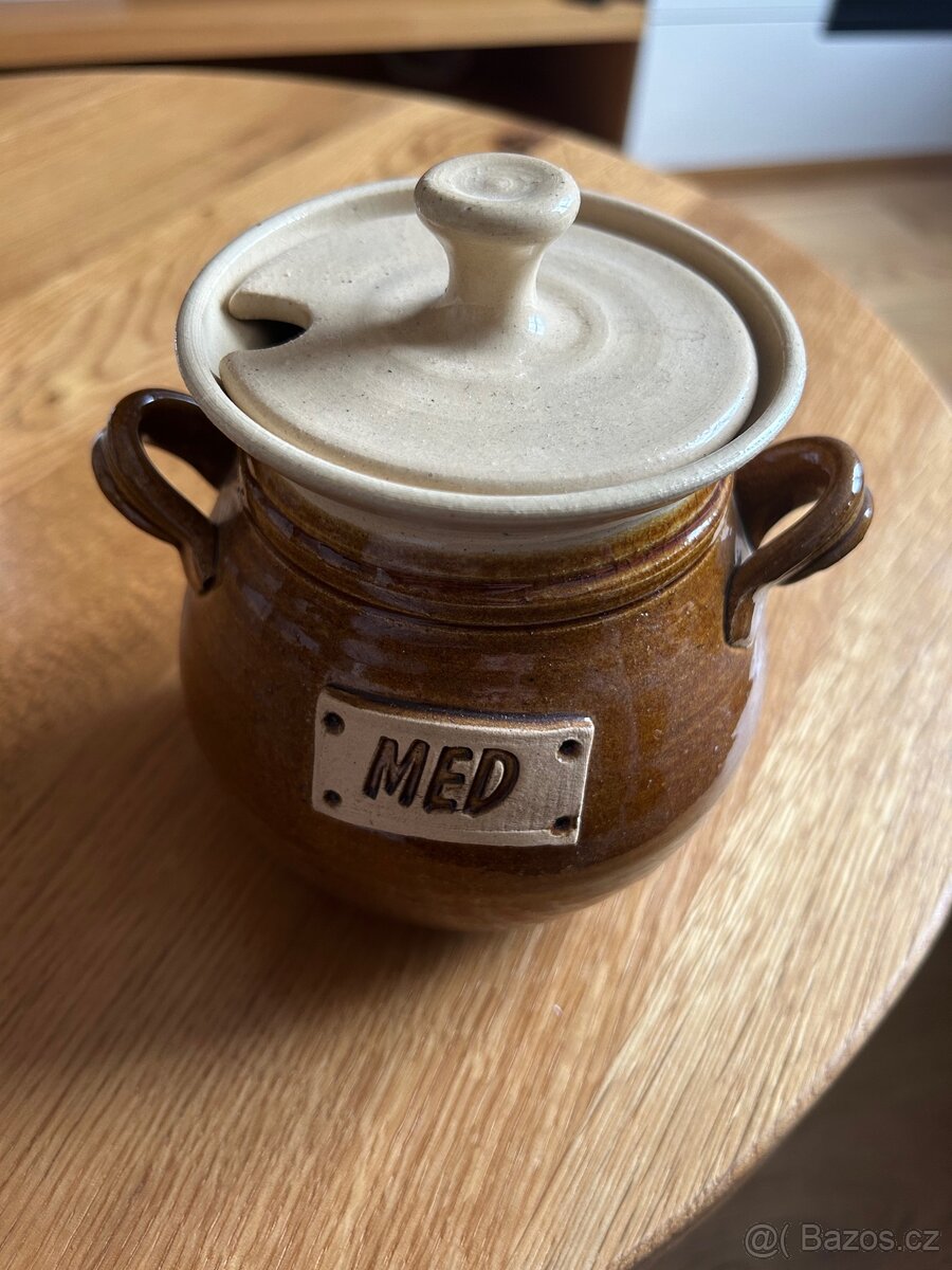 KERAMICKÁ NÁDOBA NA MED