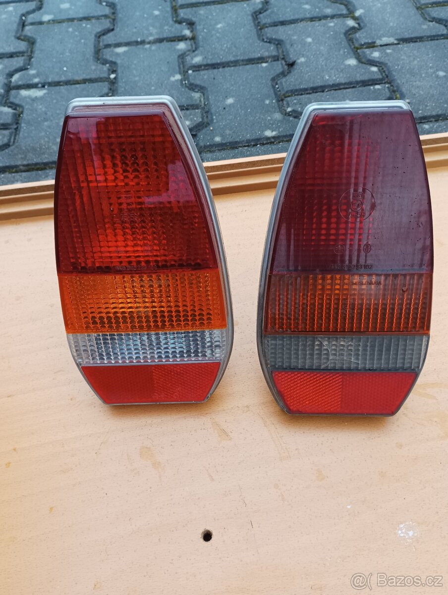 Zadní světla Š 105