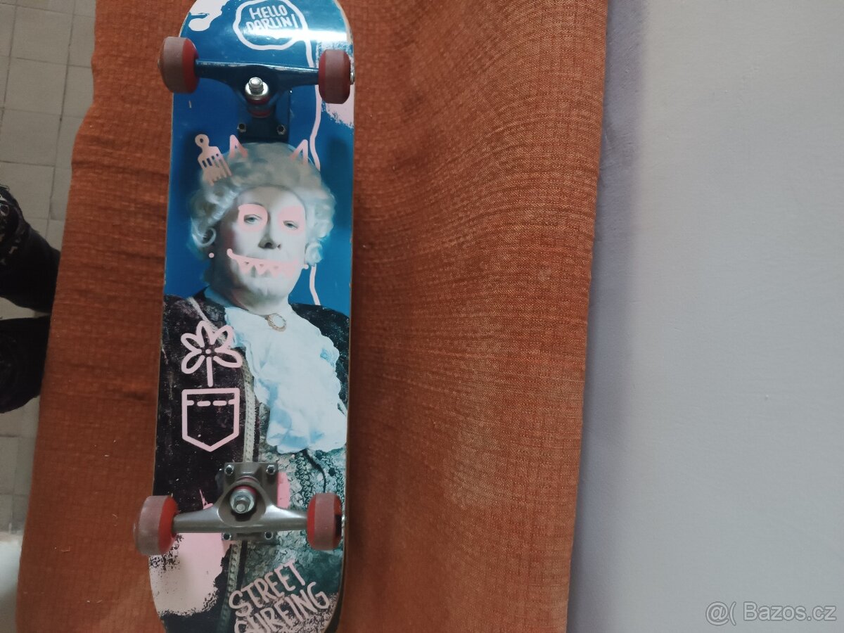 Skateboard
