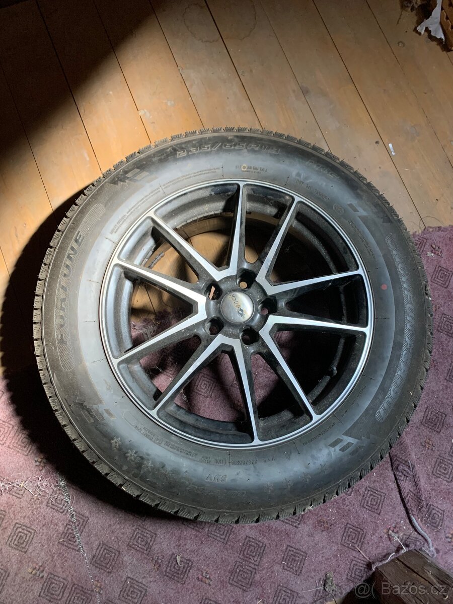 NOVÁ ZIMNÍ KOLA- Nissan Murano