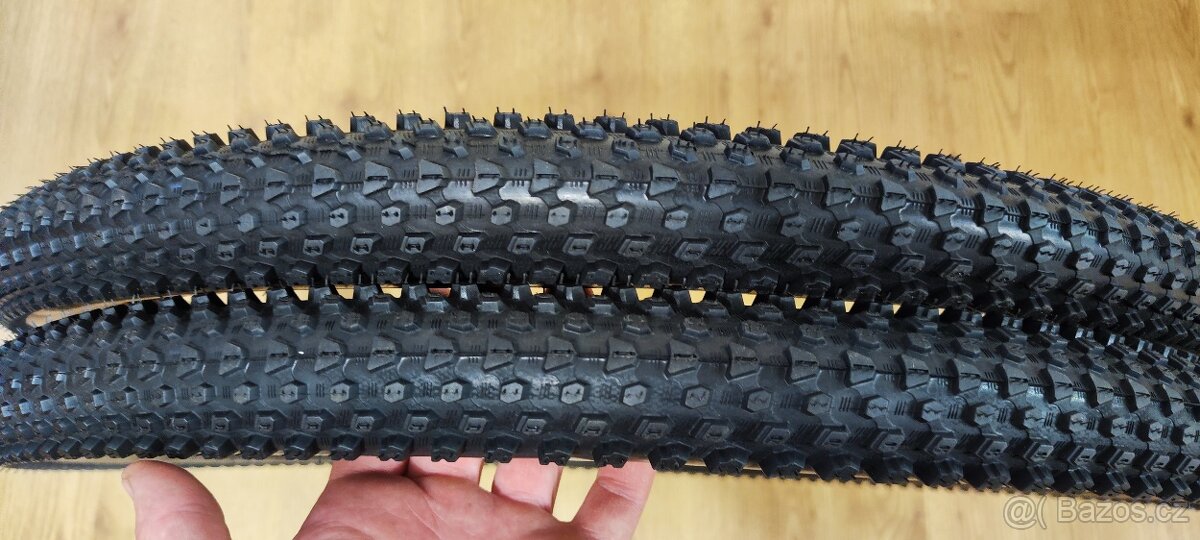 4 kusy+2 zdarma - 27.5" MTB pláště 27.5x2.40, 62-584