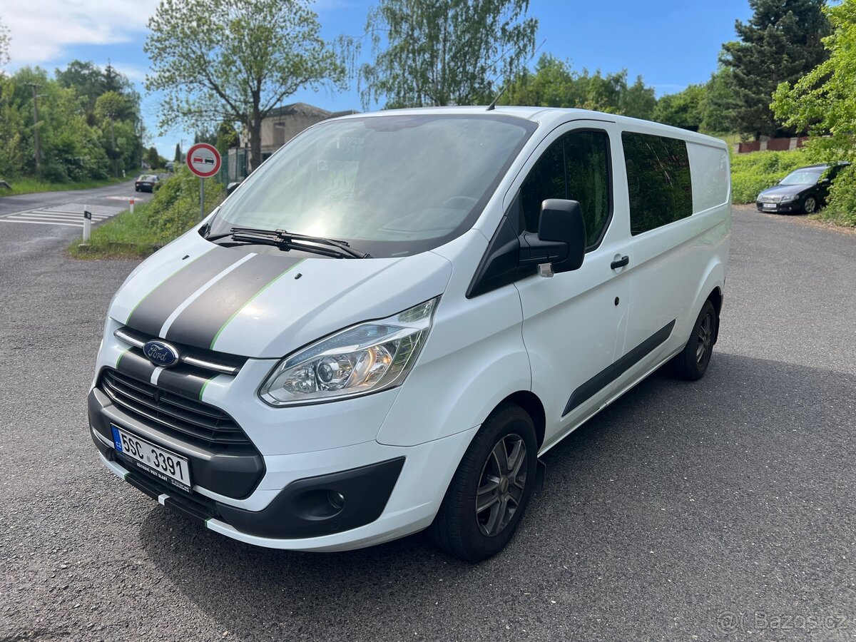 Ford Transit Custom 2.2TDCi 92kw - L2 6míst - tažné zařízení