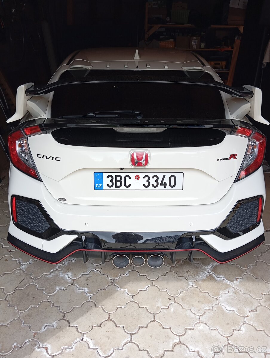 Výfuk Honda Civic type R FK8