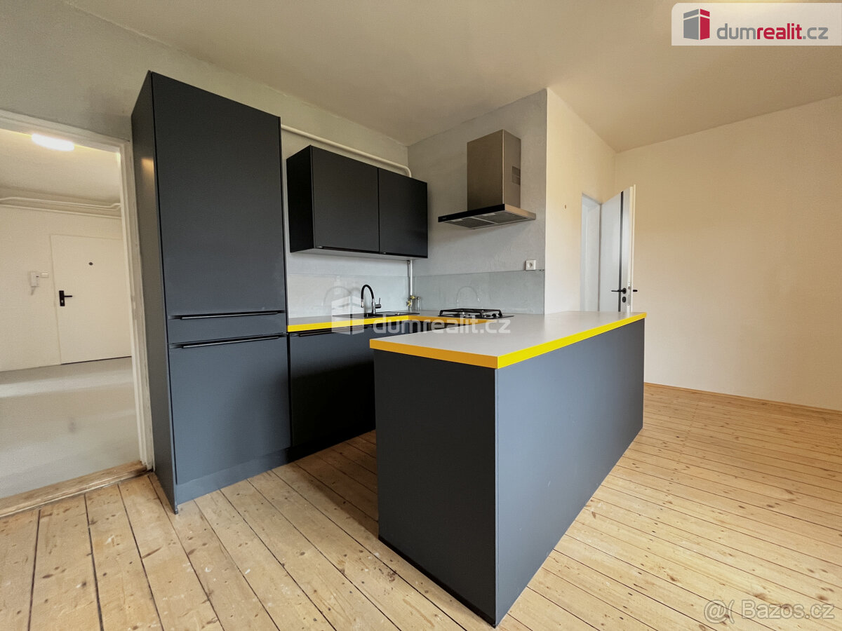 Pronájem bytu 4+1, 117,4 m2 + garáže - Ústí nad Labem, Klíše