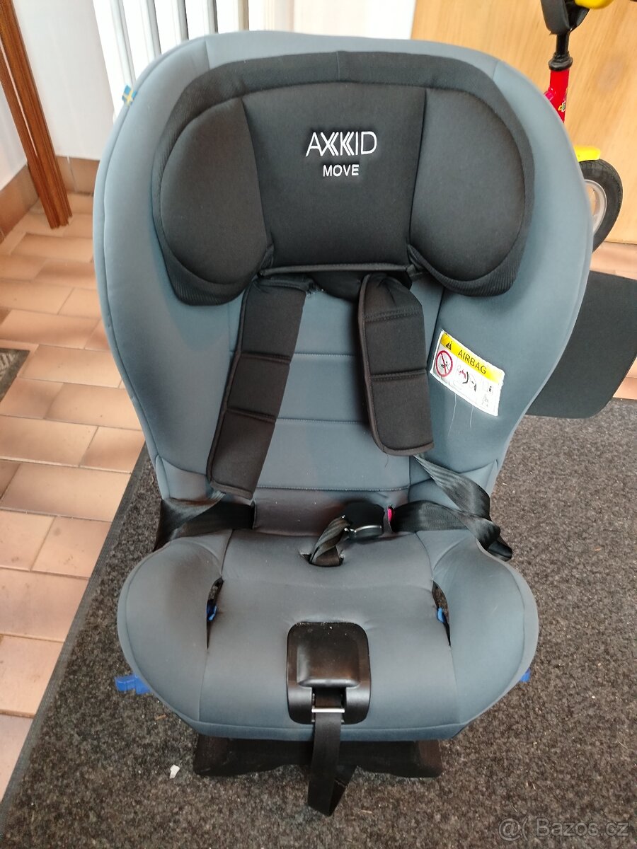Autosedačka Axkid protisměrná