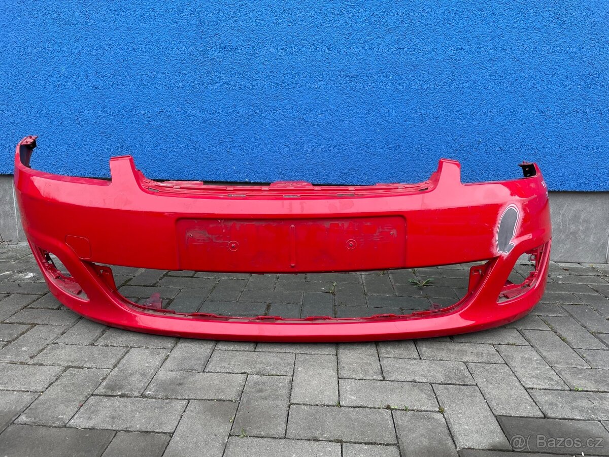 Prodám přední nárazník Ford Fiesta V r.v. 2007, finis 138620