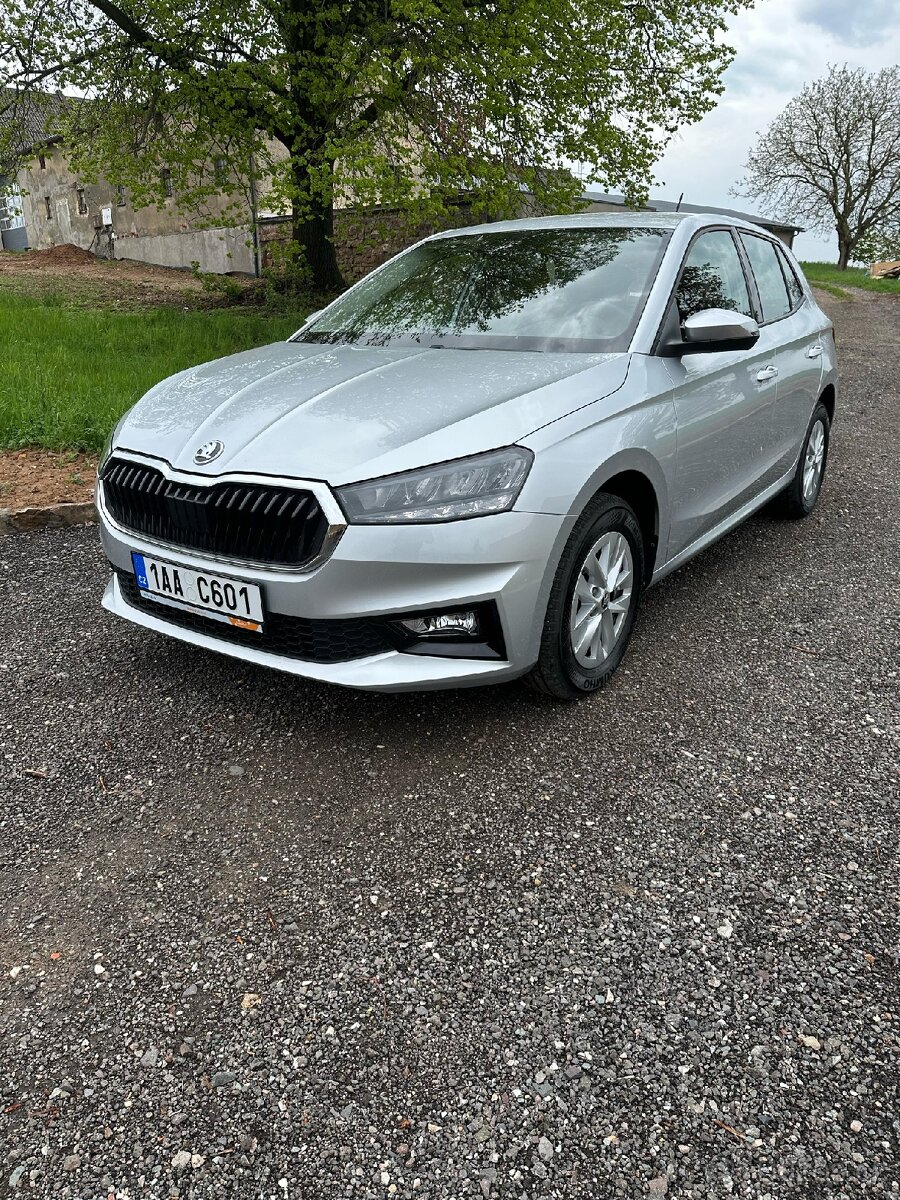Škoda Fabia IV Ambition 1.0 tsi 81kw r.v.2023 7xxxkm