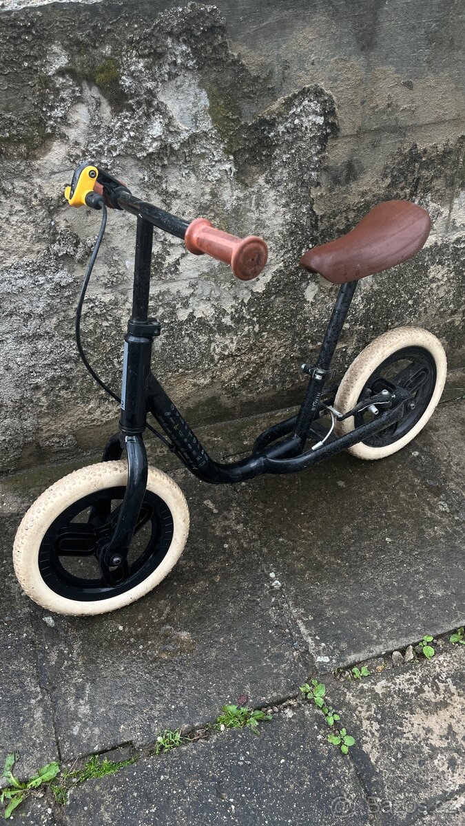 Odrážedlo Decathlon