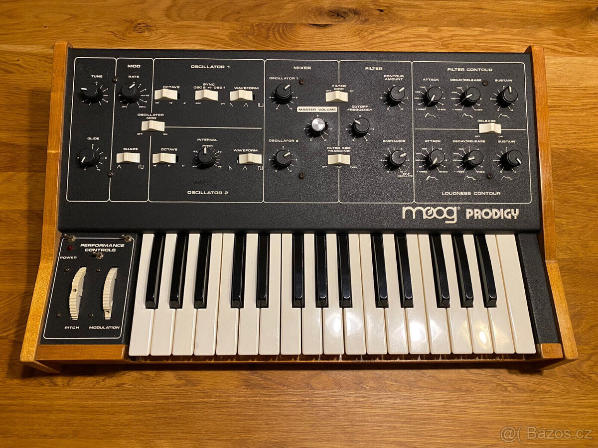 Analogový syntezátor Moog Prodigy