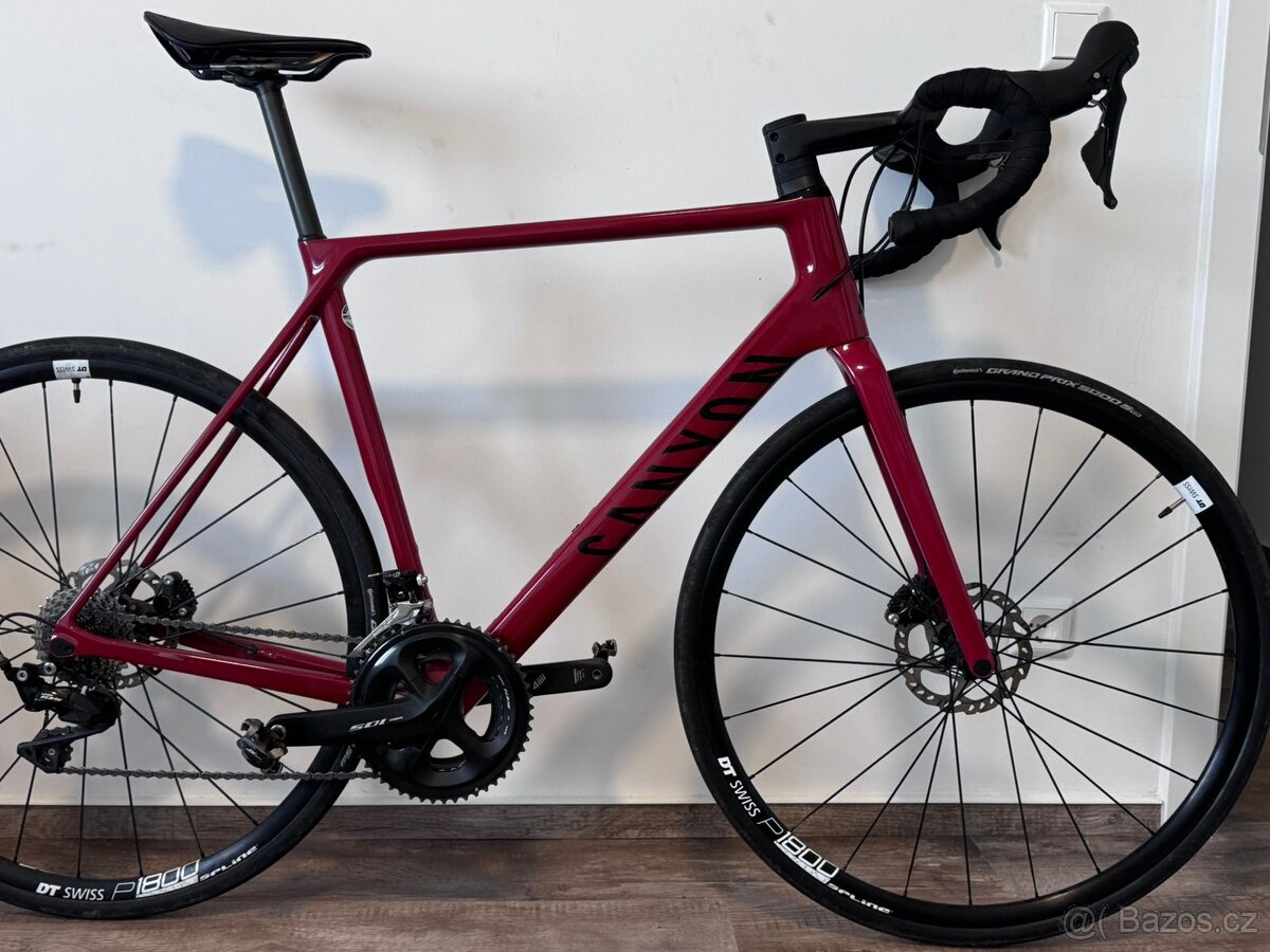 Canyon Ultimate CF SL 8 Disc - Silniční kolo - 2022