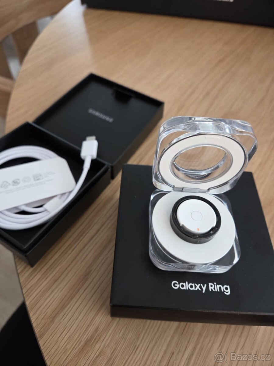 Galaxy samsung ring
