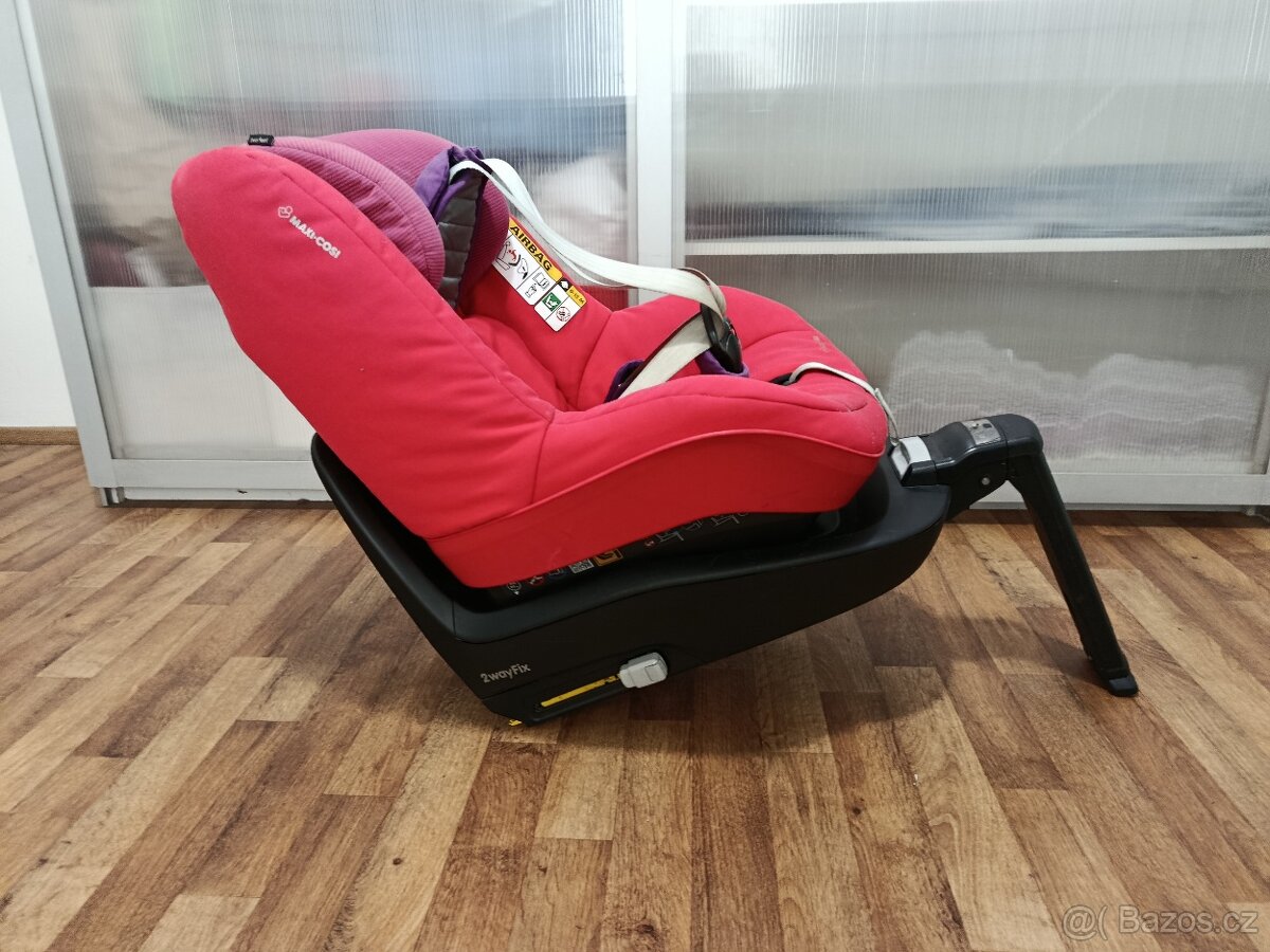 Autosedačka se základnou Maxi-Cosi