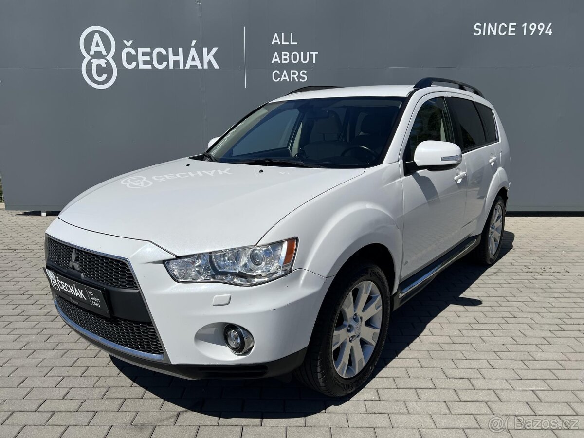 Mitsubishi Outlander 130kW4WDČRKůže1.maj2xALU, 205tkm