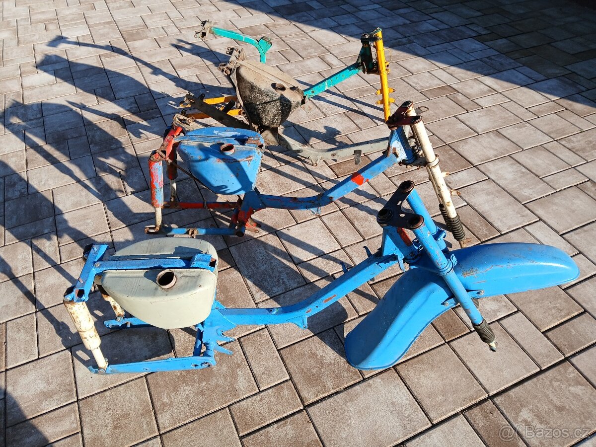 Jawa 50 pionyr - ramy