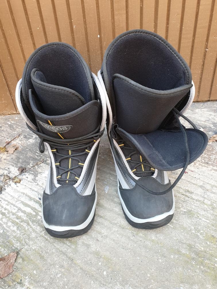 Prodám nové, nepoužité snowboardingové boty