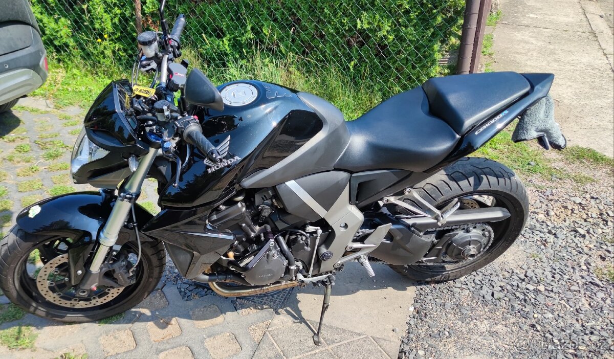 CB1000r