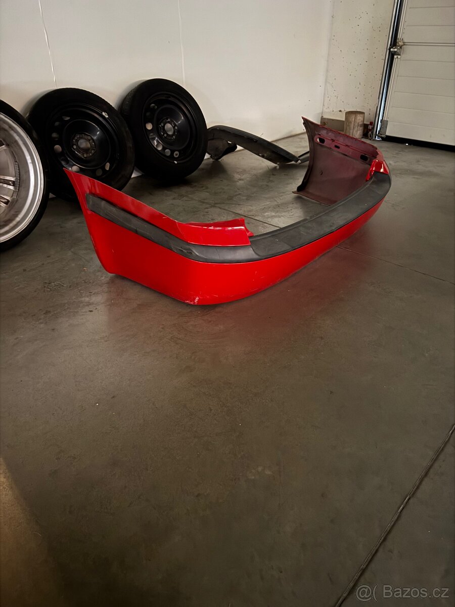 Zadní nárazník Škoda Octavia 1