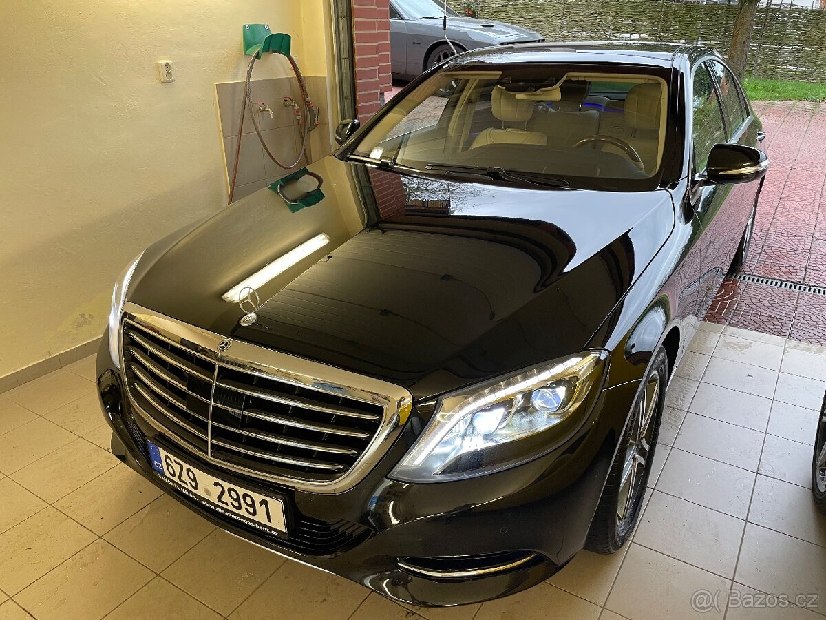 Mercedes-benz S-class,