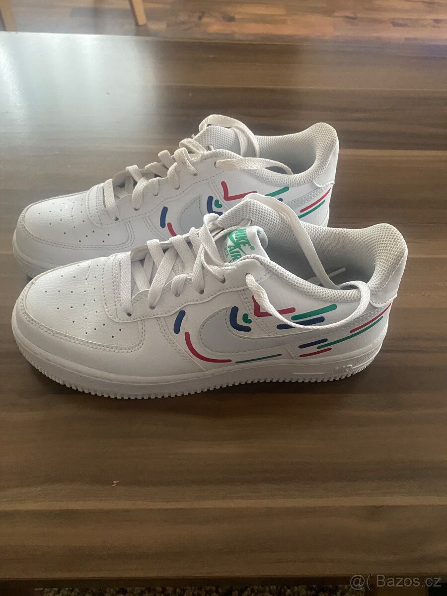 Dívčí tenisky Nike Air Force 1 vel.39