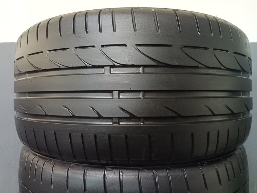 245/35 R18 BRIDGESTONE (0714)