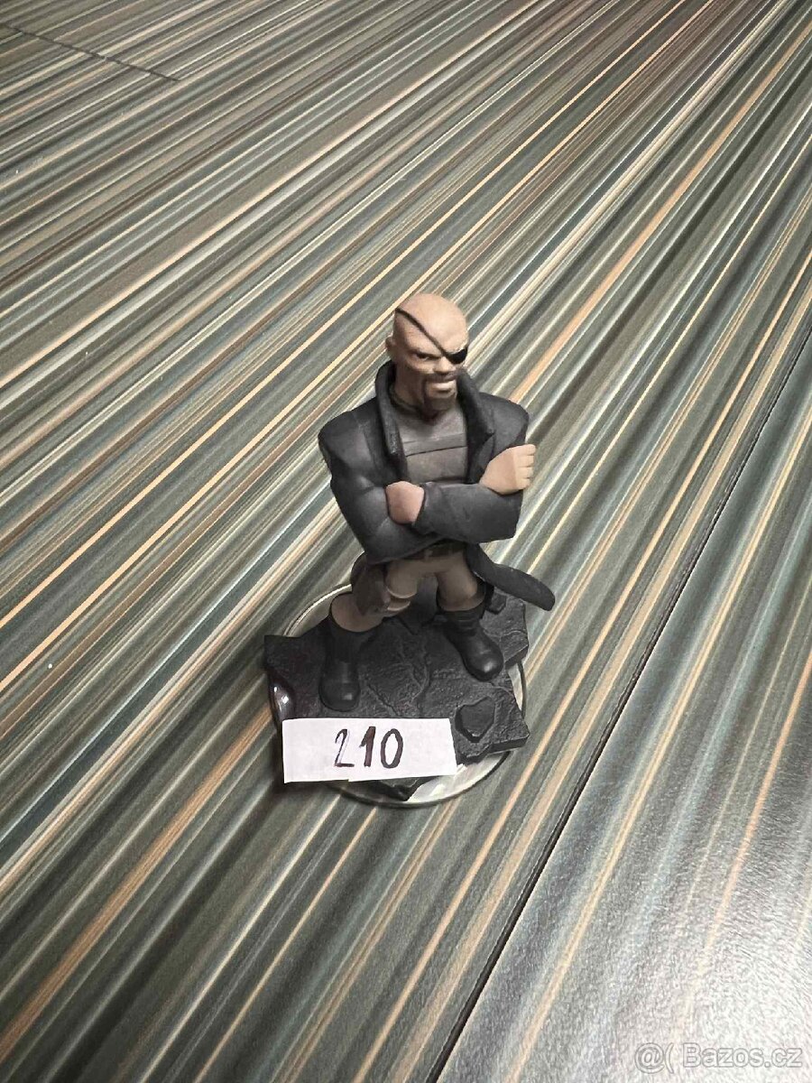 Disney infinity figurka Nick fury