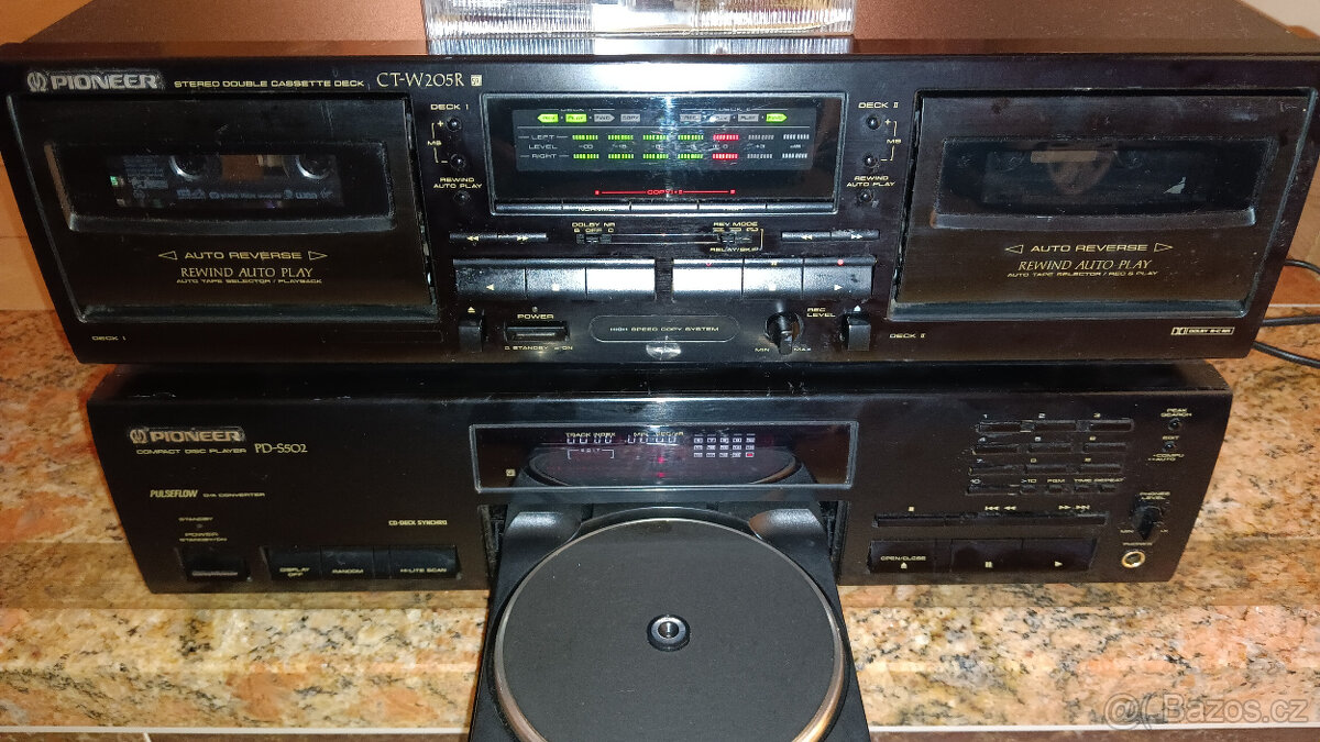 Prodám CD přehrávač, tape deck zn.Pionner
